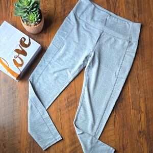 New Without Tags Medium Kyodan Gray And Whitw Athletic Leggings